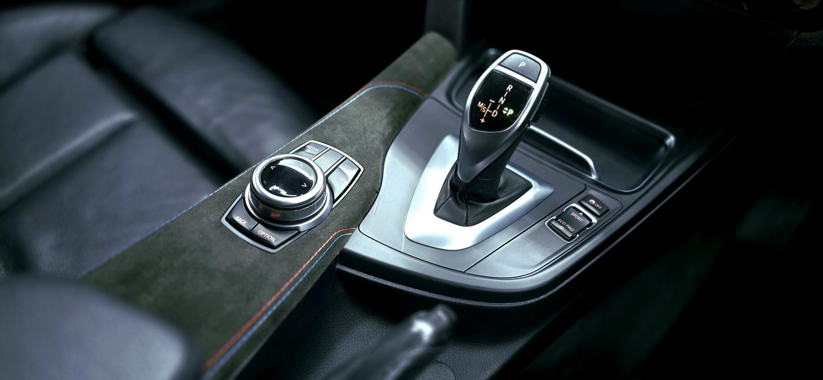 BMW 3 Series 2.0 320d M Sport Shadow Edition Saloon 4dr Diesel Auto Euro 6 (s/s) (190 ps)