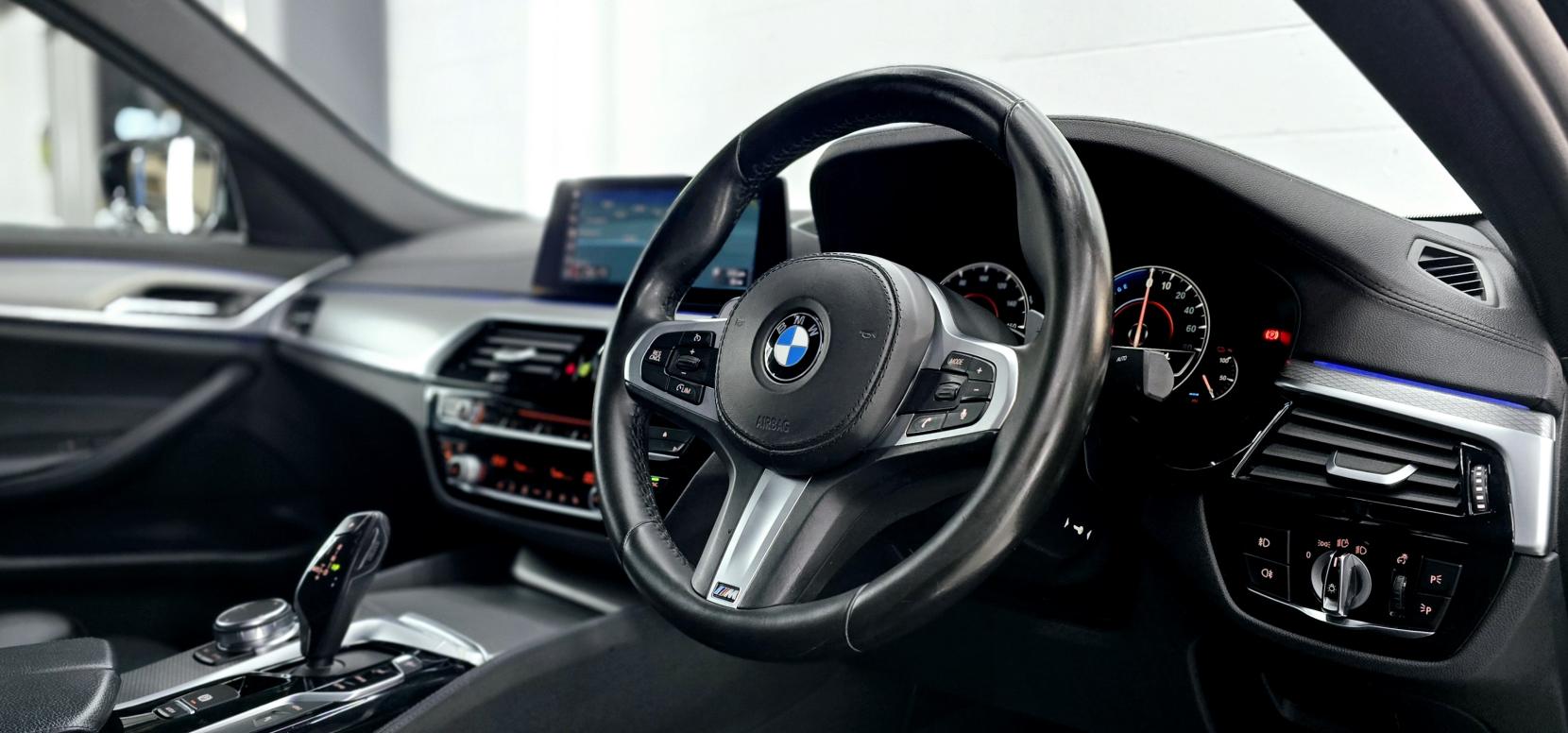 BMW 5 Series 2.0 530e 9.2kWh M Sport Saloon 4dr Petrol Plug-in Hybrid Auto Euro 6 (s/s) (252 ps)