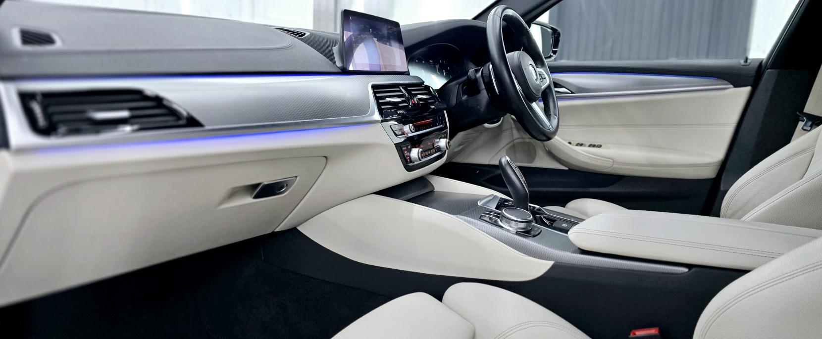 BMW 5 Series 2.0 520d M Sport Saloon 4dr Diesel Auto xDrive Euro 6 (s/s) (190 ps)