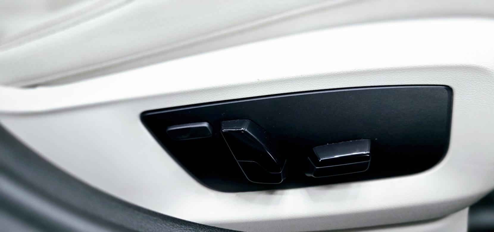 BMW 5 Series 2.0 520d M Sport Saloon 4dr Diesel Auto xDrive Euro 6 (s/s) (190 ps)