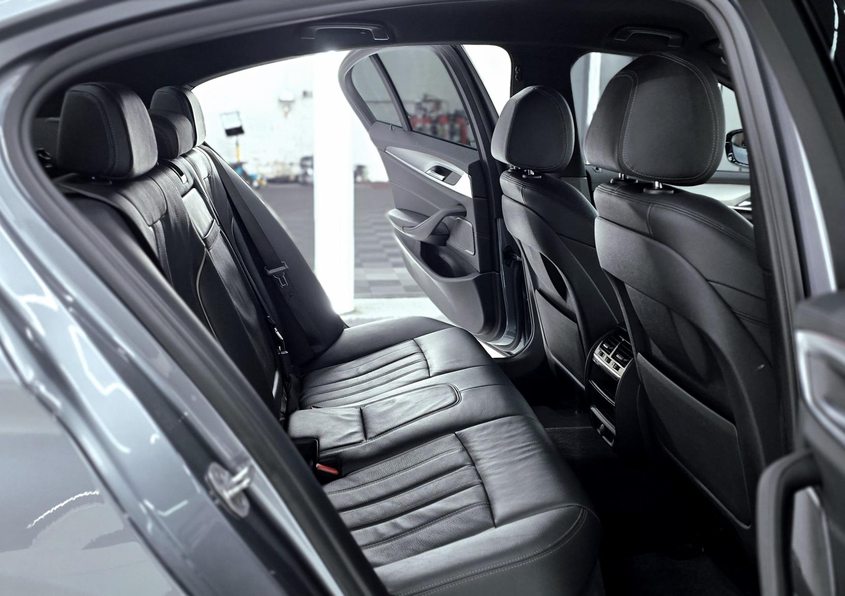 BMW 5 Series 2.0 520d M Sport Saloon 4dr Diesel Auto xDrive Euro 6 (s/s) (190 ps)