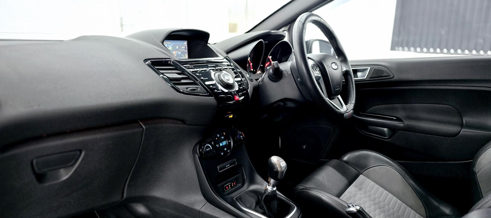 Ford Fiesta 1.6T EcoBoost ST-3 Hatchback 3dr Petrol Manual Euro 5 (s/s) (182 ps)