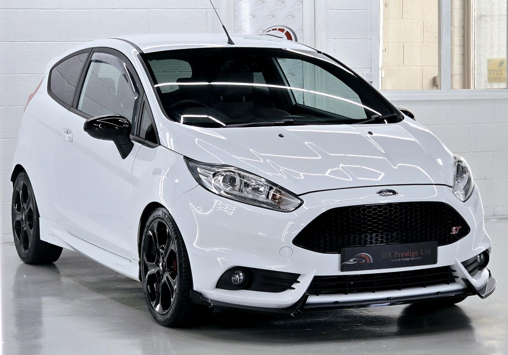 Ford Fiesta 1.6T EcoBoost ST-3 Hatchback 3dr Petrol Manual Euro 5 (s/s) (182 ps)