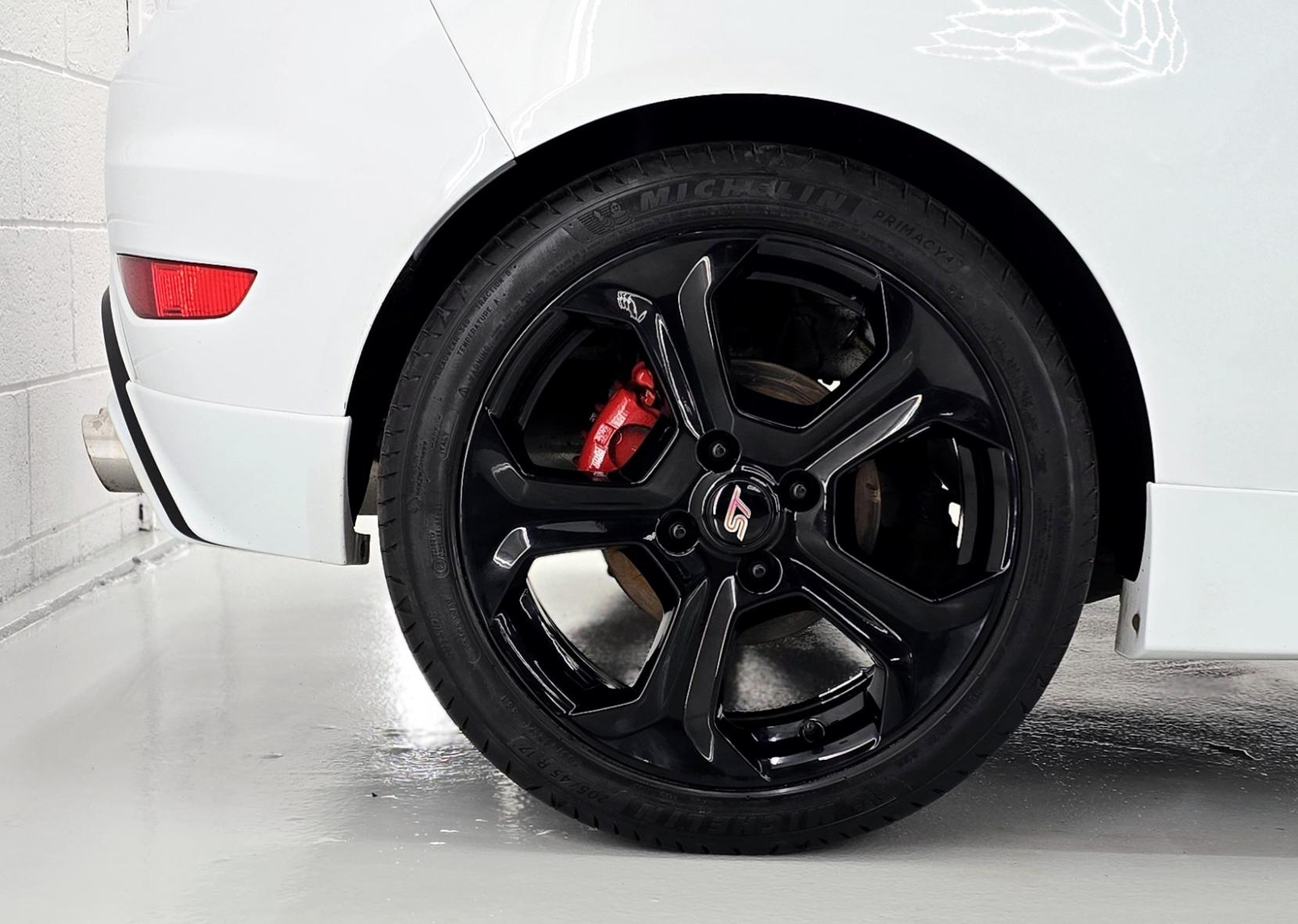 Ford Fiesta 1.6T EcoBoost ST-3 Hatchback 3dr Petrol Manual Euro 5 (s/s) (182 ps)