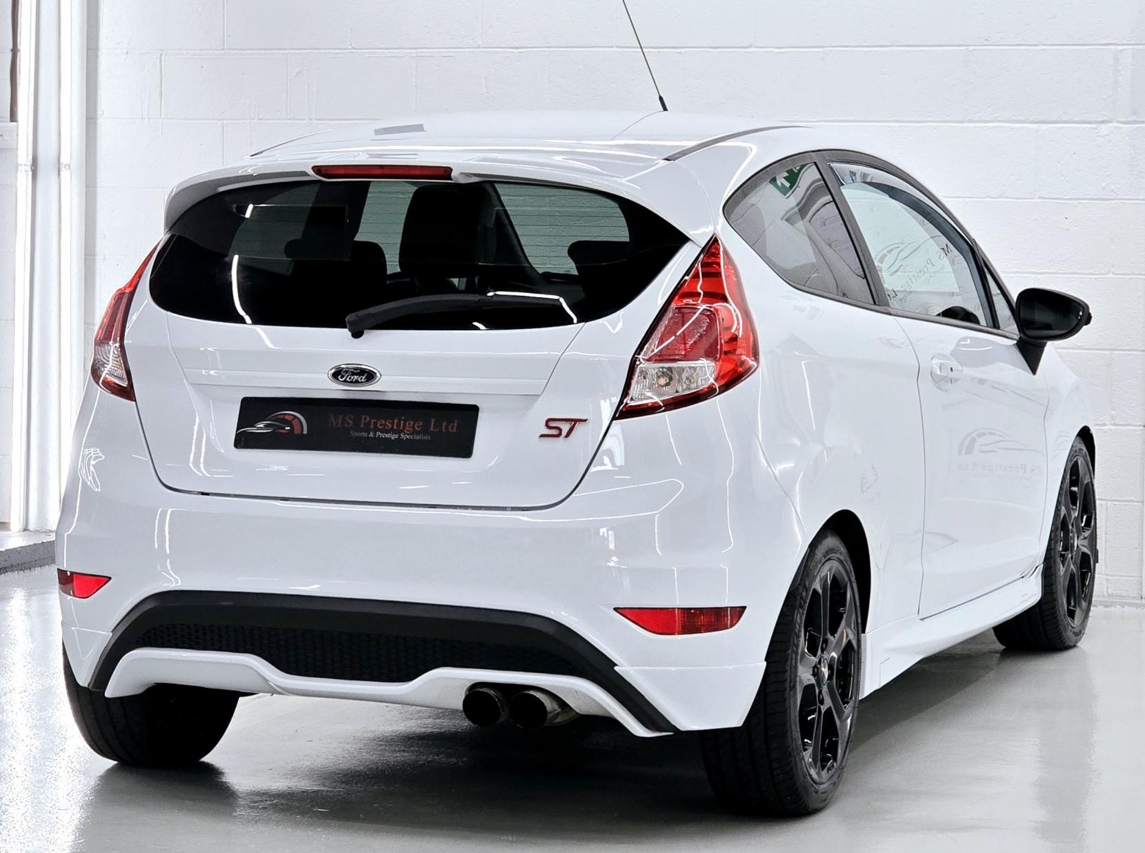 Ford Fiesta 1.6T EcoBoost ST-3 Hatchback 3dr Petrol Manual Euro 5 (s/s) (182 ps)