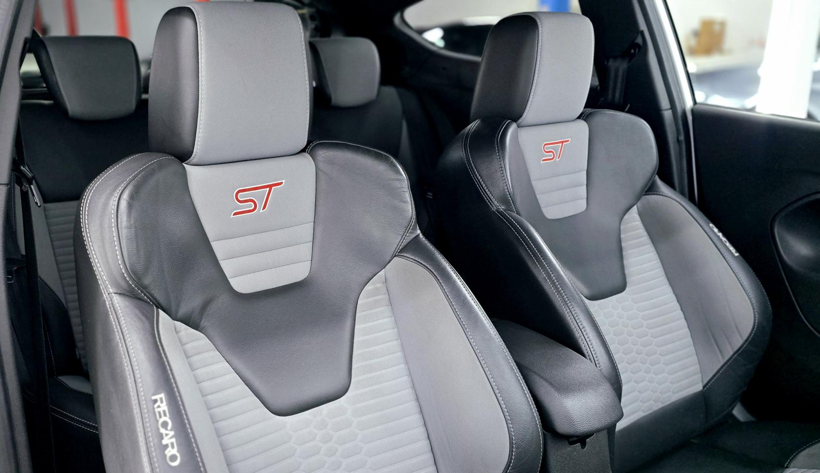 Ford Fiesta 1.6T EcoBoost ST-3 Hatchback 3dr Petrol Manual Euro 5 (s/s) (182 ps)