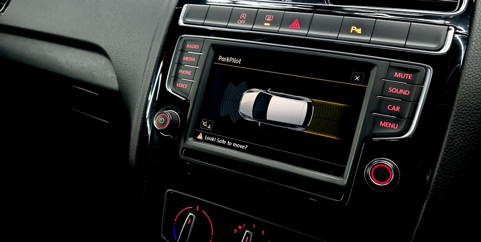 Volkswagen Polo 1.0 TSI BlueMotion Tech R-Line Hatchback 3dr Petrol Manual Euro 6 (s/s) (110 bhp)