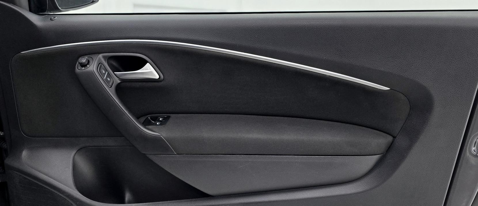 Volkswagen Polo 1.0 TSI BlueMotion Tech R-Line Hatchback 3dr Petrol Manual Euro 6 (s/s) (110 bhp)