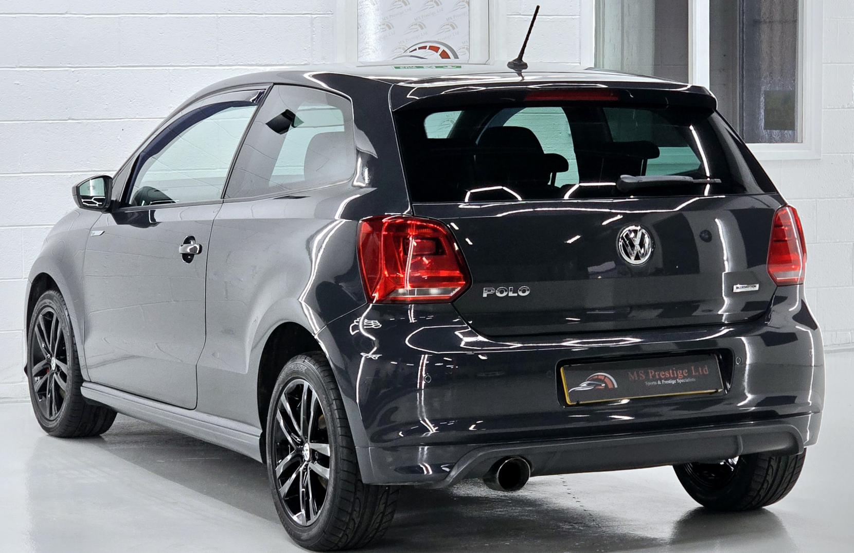 Volkswagen Polo 1.0 TSI BlueMotion Tech R-Line Hatchback 3dr Petrol Manual Euro 6 (s/s) (110 bhp)