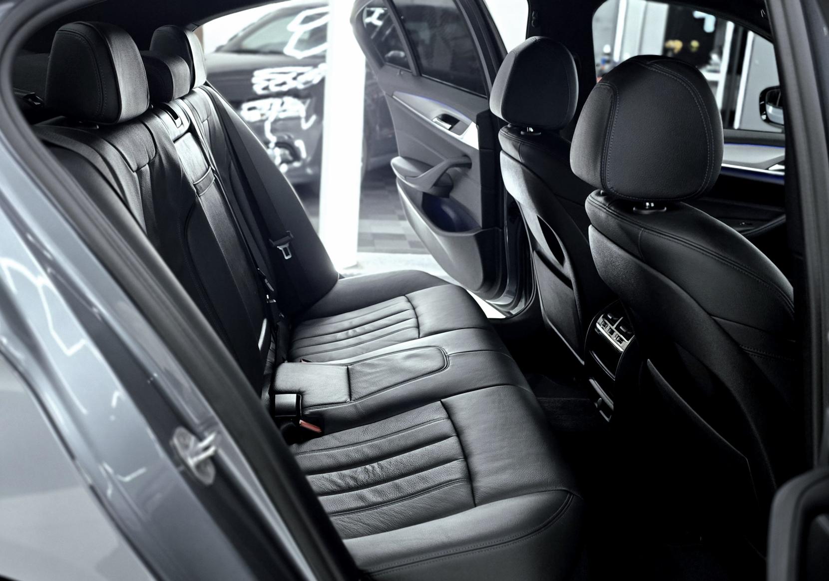 BMW 5 Series 2.0 530e 9.2kWh M Sport Saloon 4dr Petrol Plug-in Hybrid Auto Euro 6 (s/s) (252 ps)