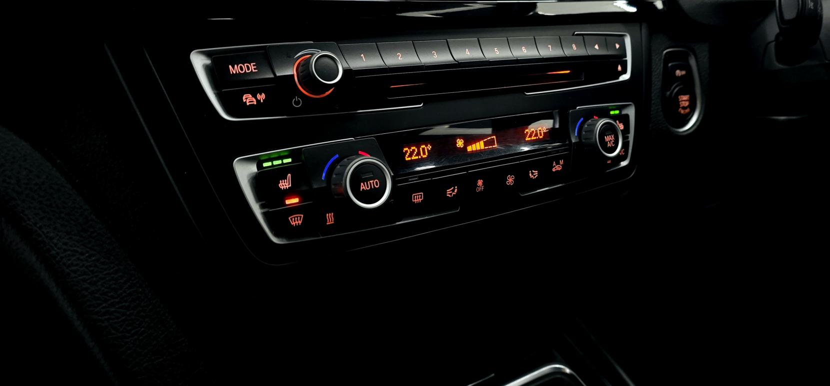 BMW 3 Series 2.0 320d M Sport Touring 5dr Diesel Auto xDrive Euro 5 (s/s) (184 ps)