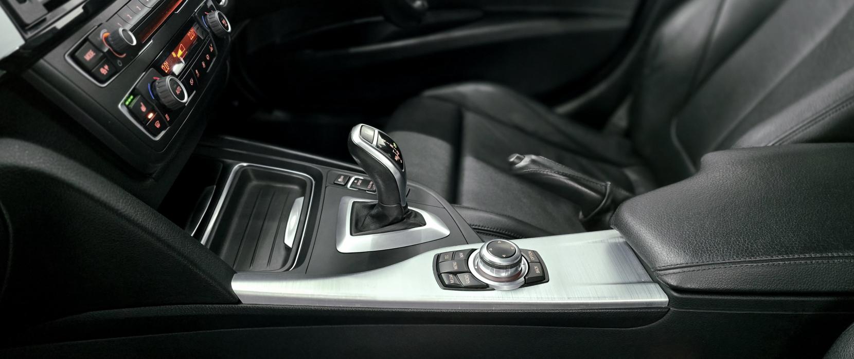 BMW 3 Series 2.0 320d M Sport Touring 5dr Diesel Auto xDrive Euro 5 (s/s) (184 ps)